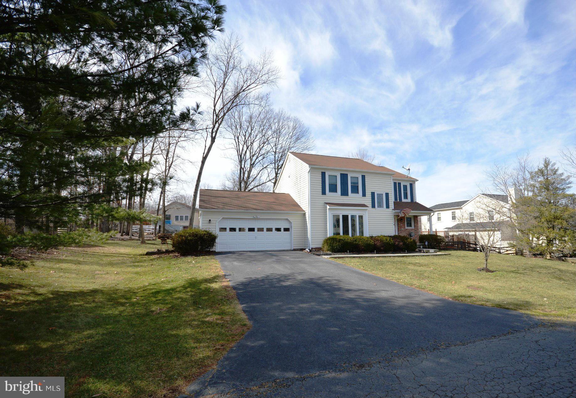 15119 Philip Lee Road Chantilly, VA 20151 - Photo 1 of 23 Exterior (Front)