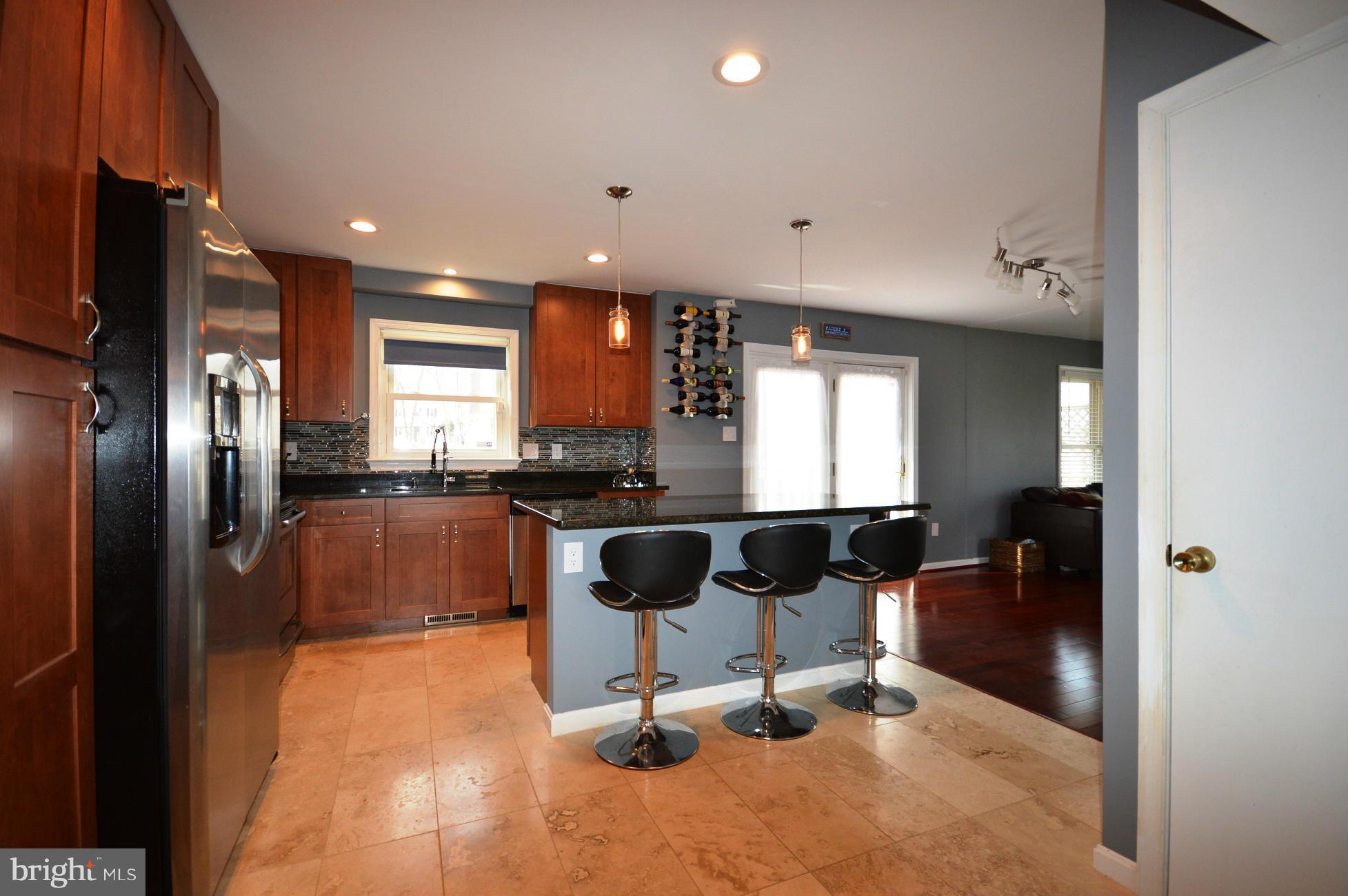 15119 Philip Lee Road Chantilly, VA 20151 - Photo 3 of 23 Kitchen