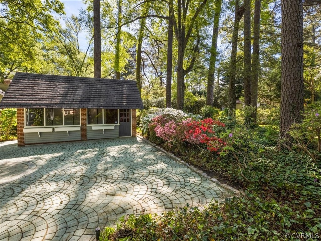8905 Sierra Road Henrico, VA 23229 - Photo 34 of 38 Gallery Image 34