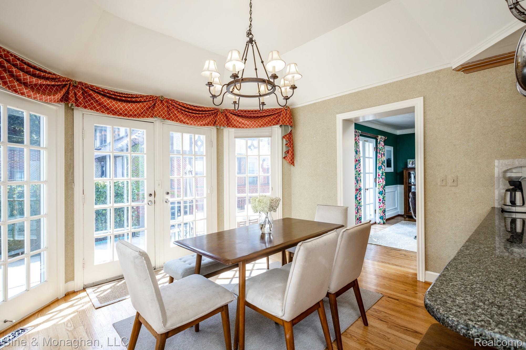 474 Washington Road Grosse Pointe, MI 48230 - Photo 17 of 73 474 Washington S036.jpg