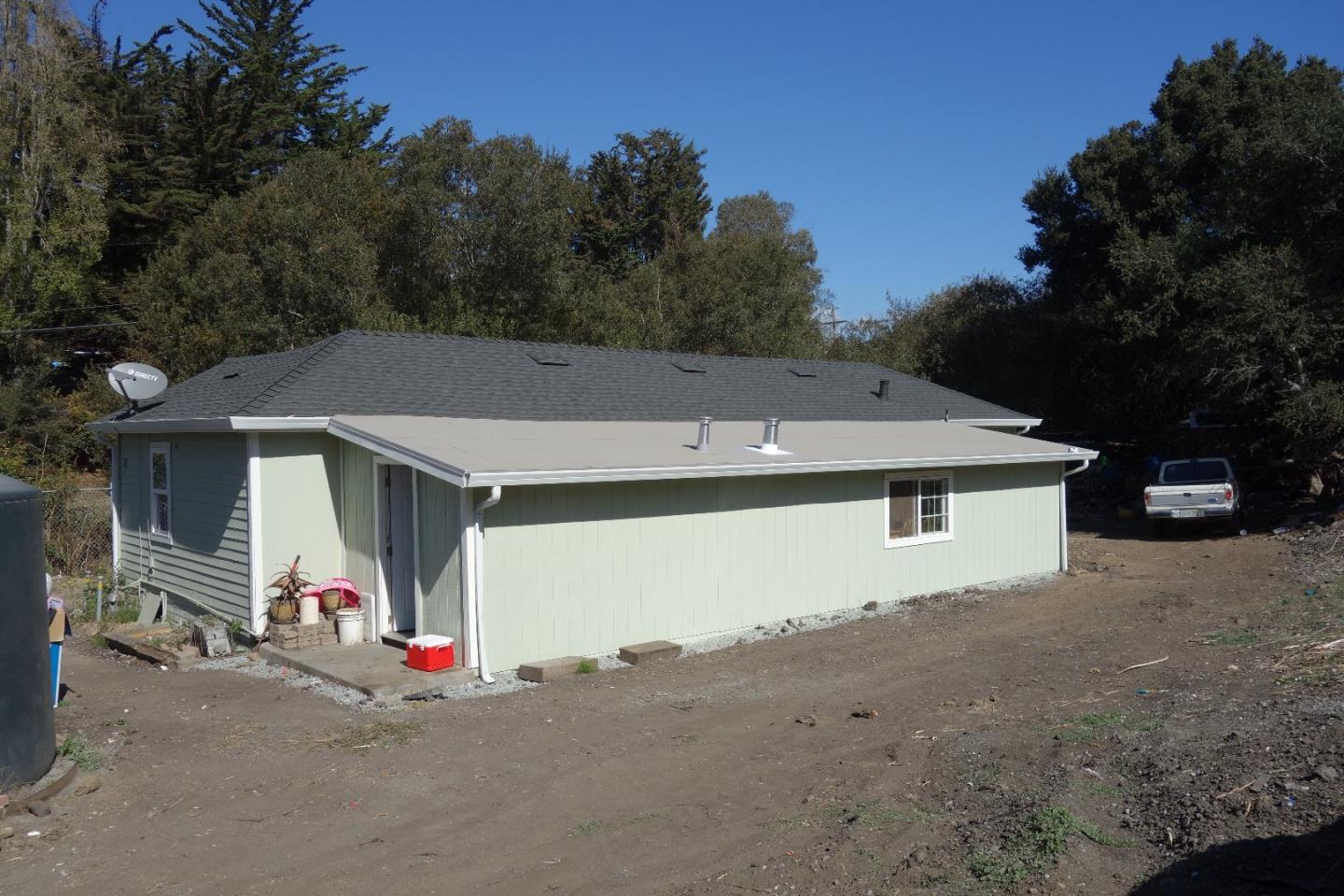 84 Manfre Road Watsonville, CA 95076 - Photo 4 of 8 Gallery Image 4