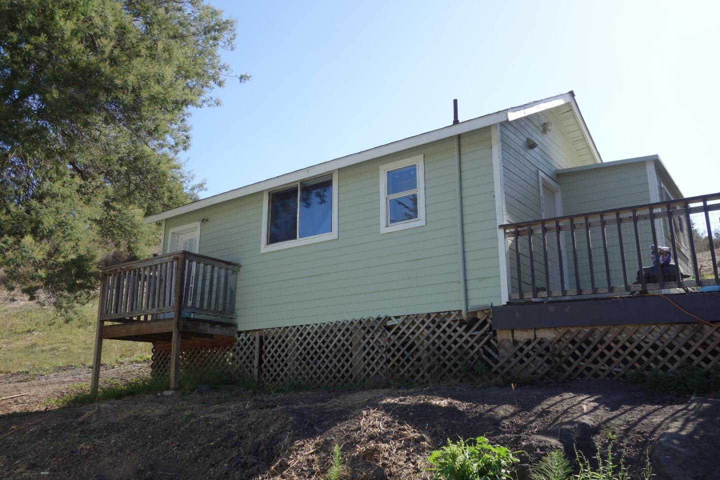 84 Manfre Road Watsonville, CA 95076 - Photo 5 of 8 Gallery Image 5