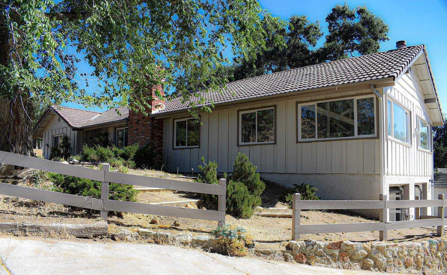 21808 Chestnut Court Tehachapi, CA 93561 - Photo 2 of 29 Gallery Image 2