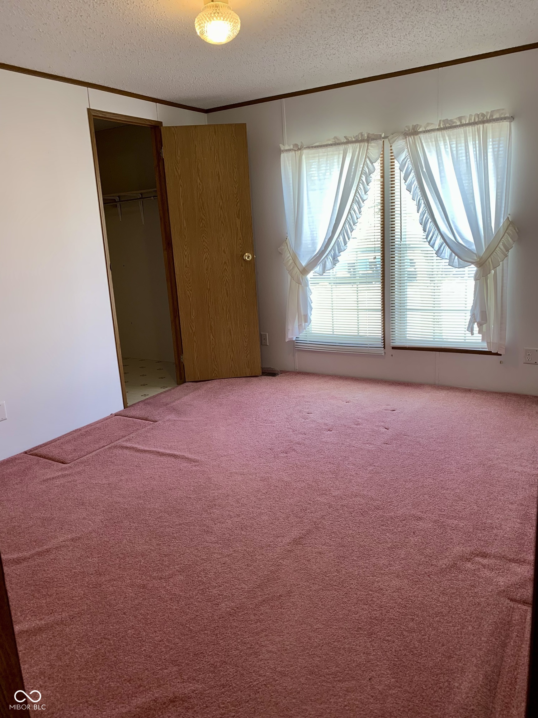 514 Welcome Way Anderson, IN 46013 - Photo 10 of 34