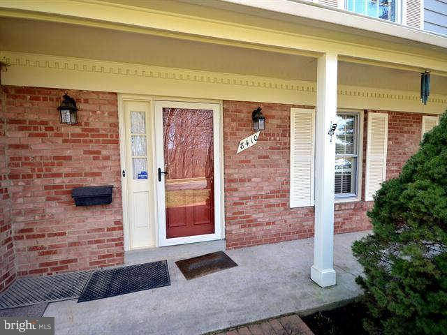 8410 Postoak Road Potomac, MD 20854 - Photo 2 of 29 Exterior (Front)