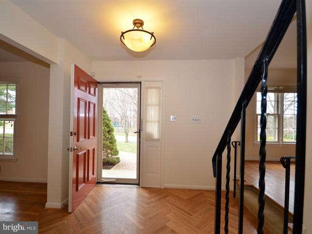 8410 Postoak Road Potomac, MD 20854 - Photo 14 of 29 Interior (General)