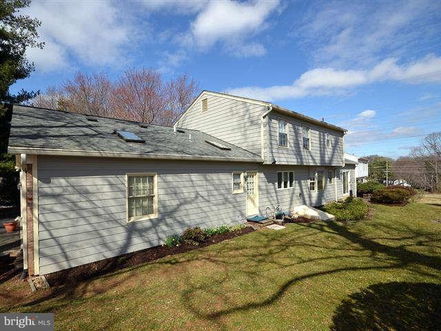 8410 Postoak Road Potomac, MD 20854 - Photo 27 of 29 Exterior (Rear)