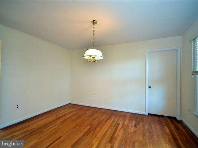 8410 Postoak Road Potomac, MD 20854 - Photo 8 of 29 Dining Room