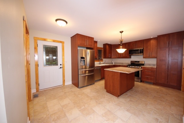 101 Rochester Road Northeast Poplar Grove, IL 61065 - Photo 4 of 25 Gallery Image 4