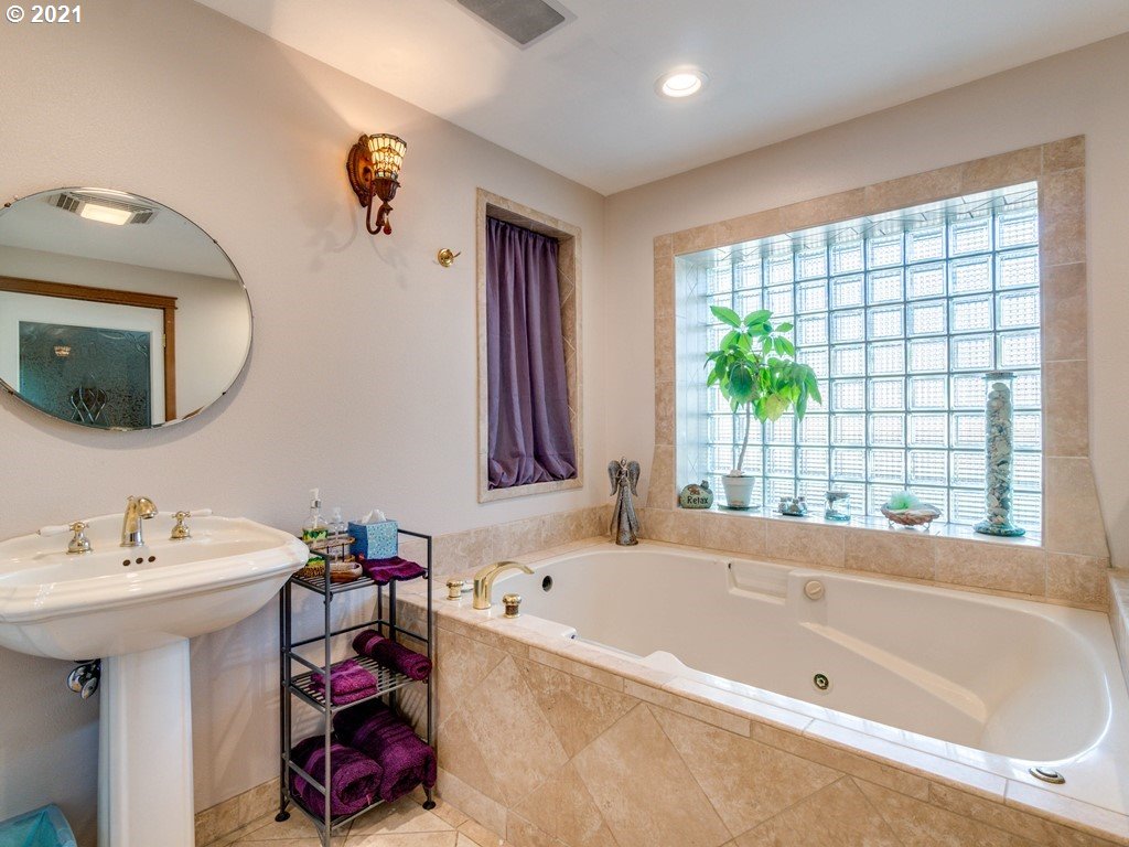 33403 Northeast Morcroft Road La Center, WA 98629 - Photo 21 of 32 Gallery Image 21