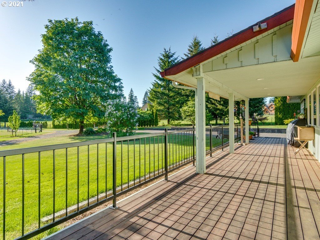 33403 Northeast Morcroft Road La Center, WA 98629 - Photo 5 of 32 Gallery Image 5