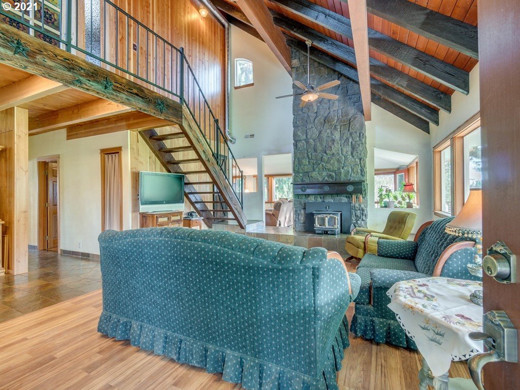 33403 Northeast Morcroft Road La Center, WA 98629 - Photo 6 of 32 Gallery Image 6