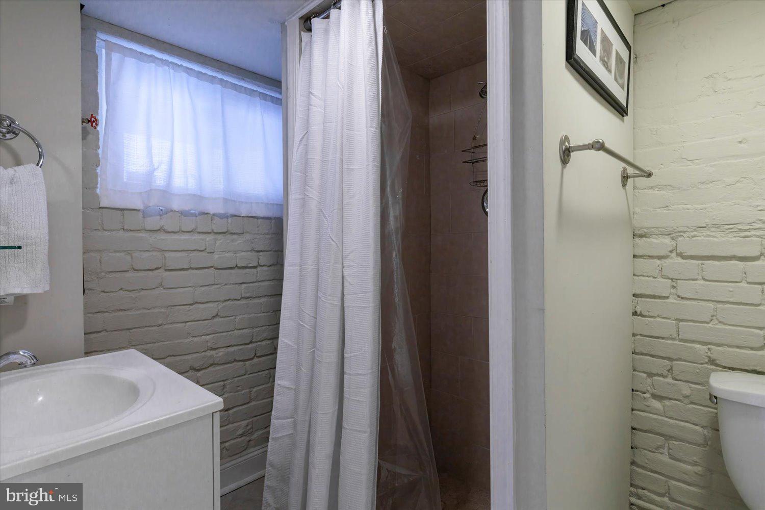 259 Tennessee Avenue Northeast Washington, DC 20002 - Photo 32 of 35