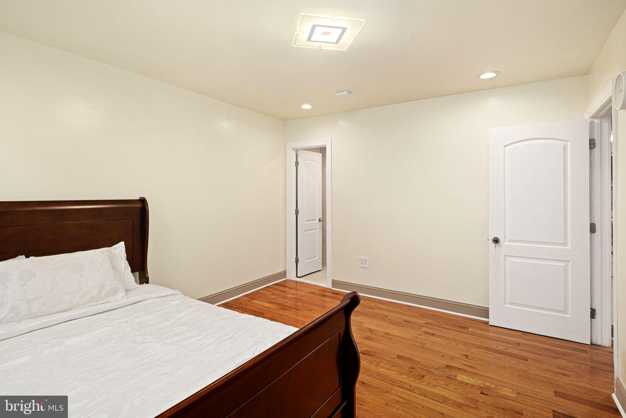 1034 Excelsior Drive Upper Chichester, PA 19014 - Photo 16 of 33