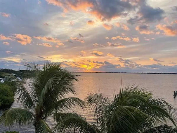 $3,000 | 975 Northwest Flagler Avenue, Unit 403, Stuart, FL 34994