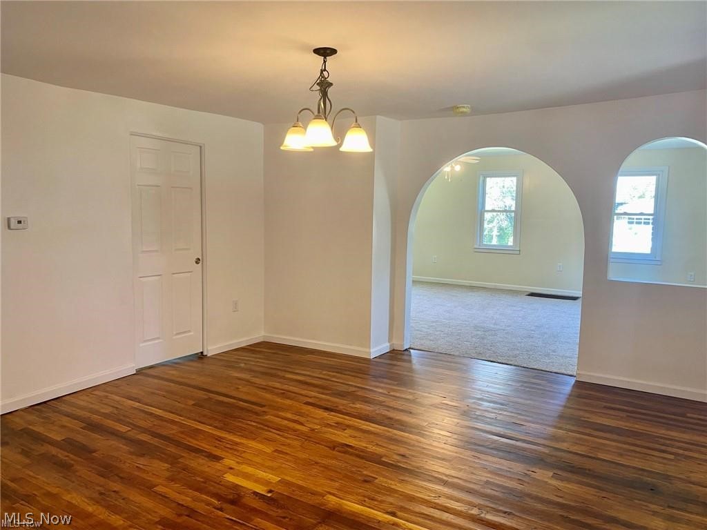 5708 North Ridge Road East Ashtabula, OH 44004 - Photo 3 of 24