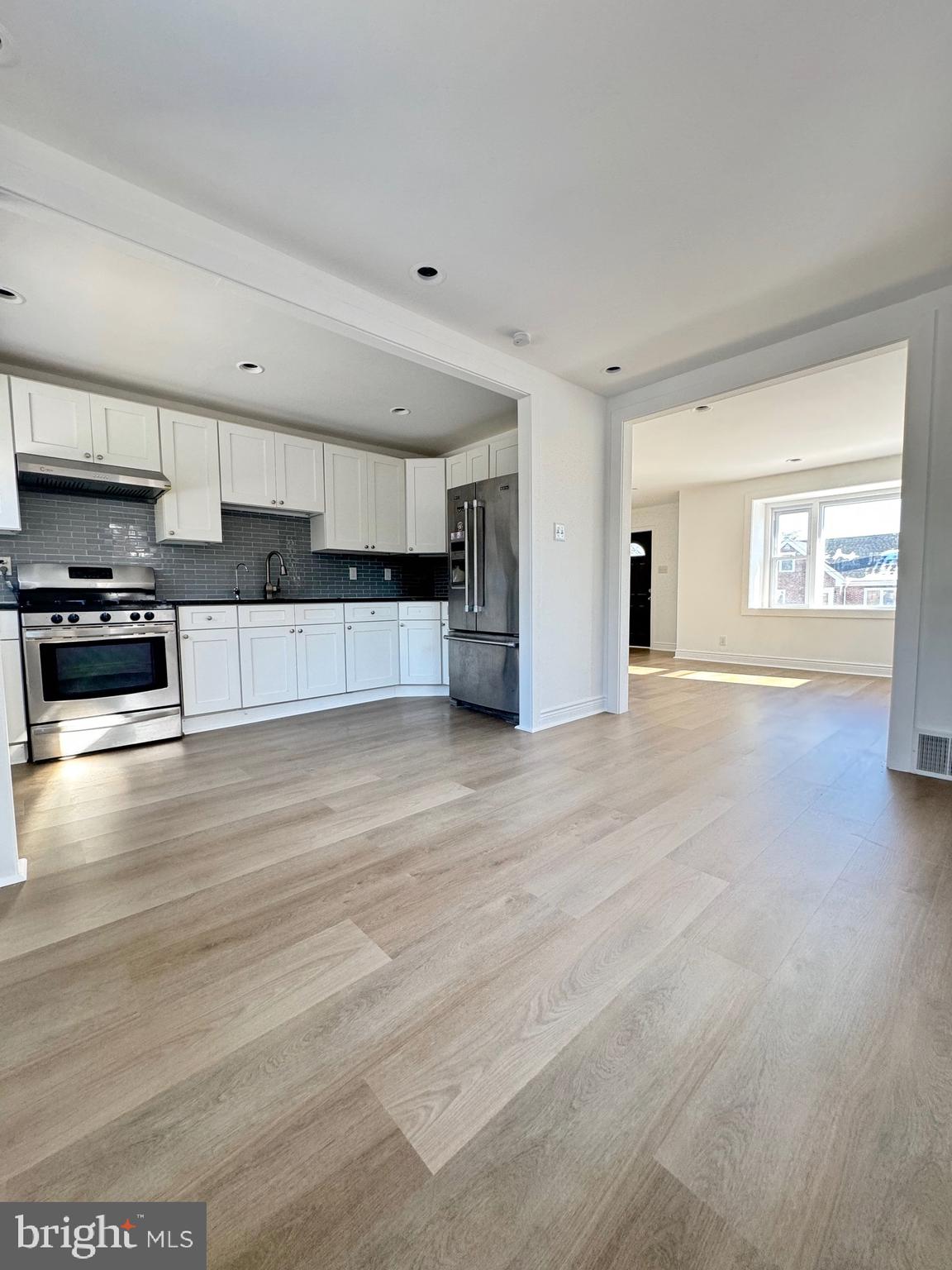 7360 Ryers Avenue Philadelphia, PA 19111 - Photo 7 of 24 Gallery Image 7