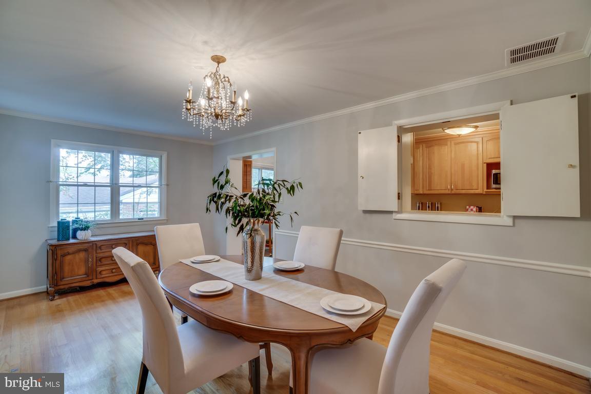 1703 Sanford Road Silver Spring, MD 20902 - Photo 6 of 27 Dining Room