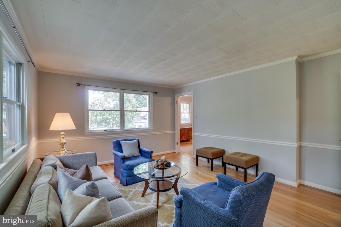 1703 Sanford Road Silver Spring, MD 20902 - Photo 8 of 27 Gallery Image 8