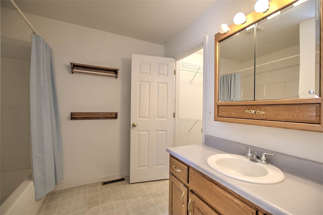4545 East Hayden Court Decatur, IL 62521 - Photo 15 of 21