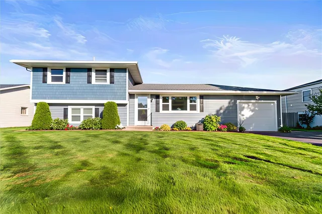 $285,000 | 142 Bouckhart Avenue, Irondequoit, NY 14622