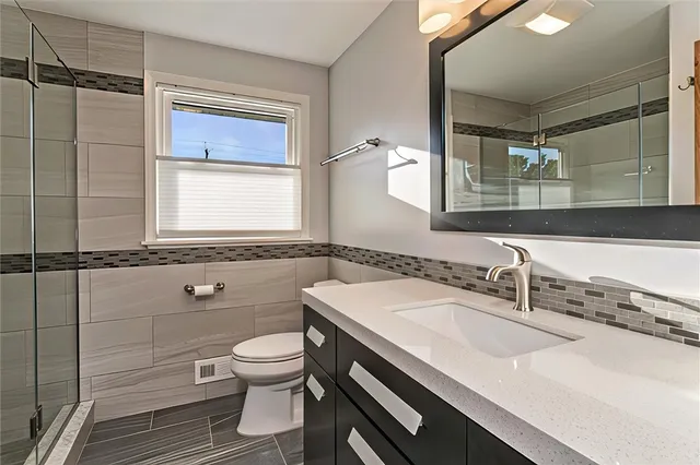 $285,000 | 142 Bouckhart Avenue, Irondequoit, NY 14622