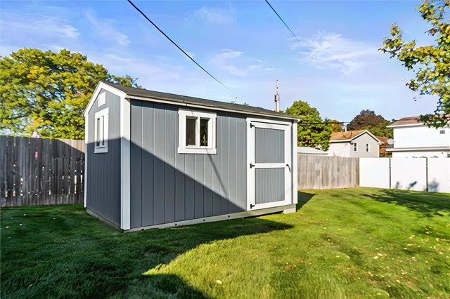 $285,000 | 142 Bouckhart Avenue, Irondequoit, NY 14622