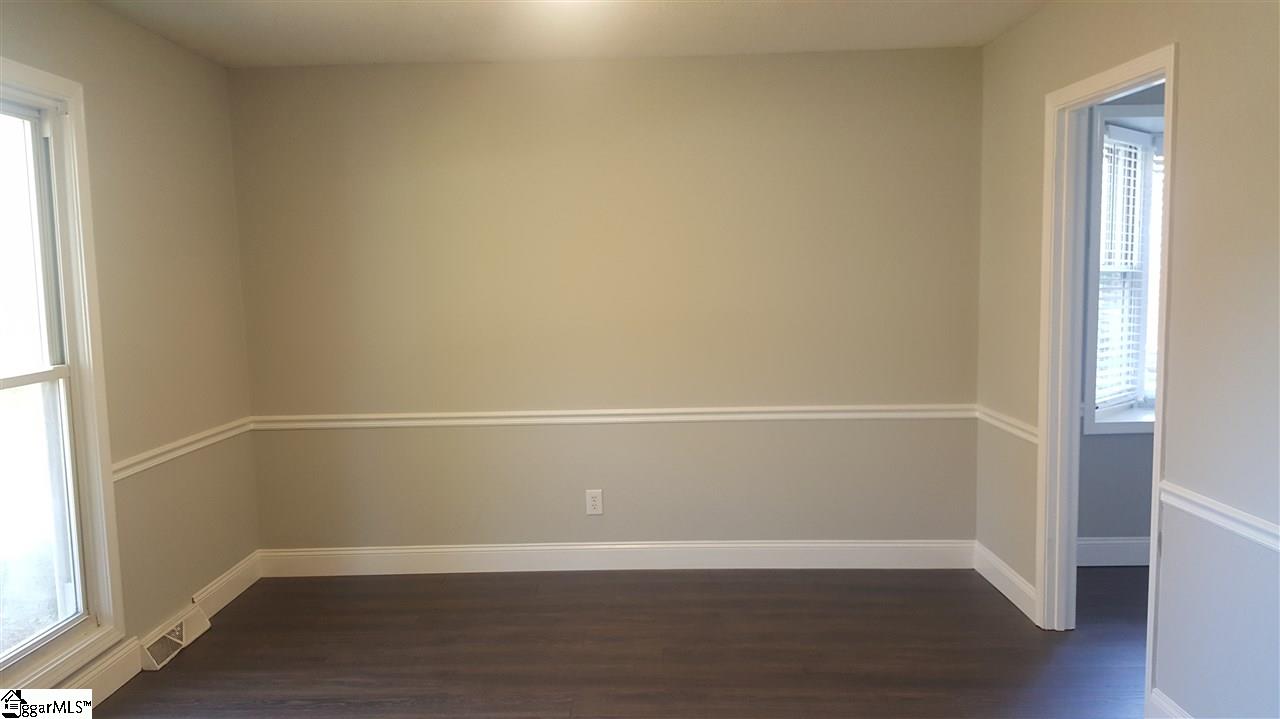 116 Bunker Hill Road Greer, SC 29650 - Photo 2 of 14 Gallery Image 2