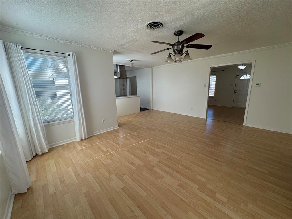 1808 Annette Drive Irving, TX 75061 - Photo 11 of 29