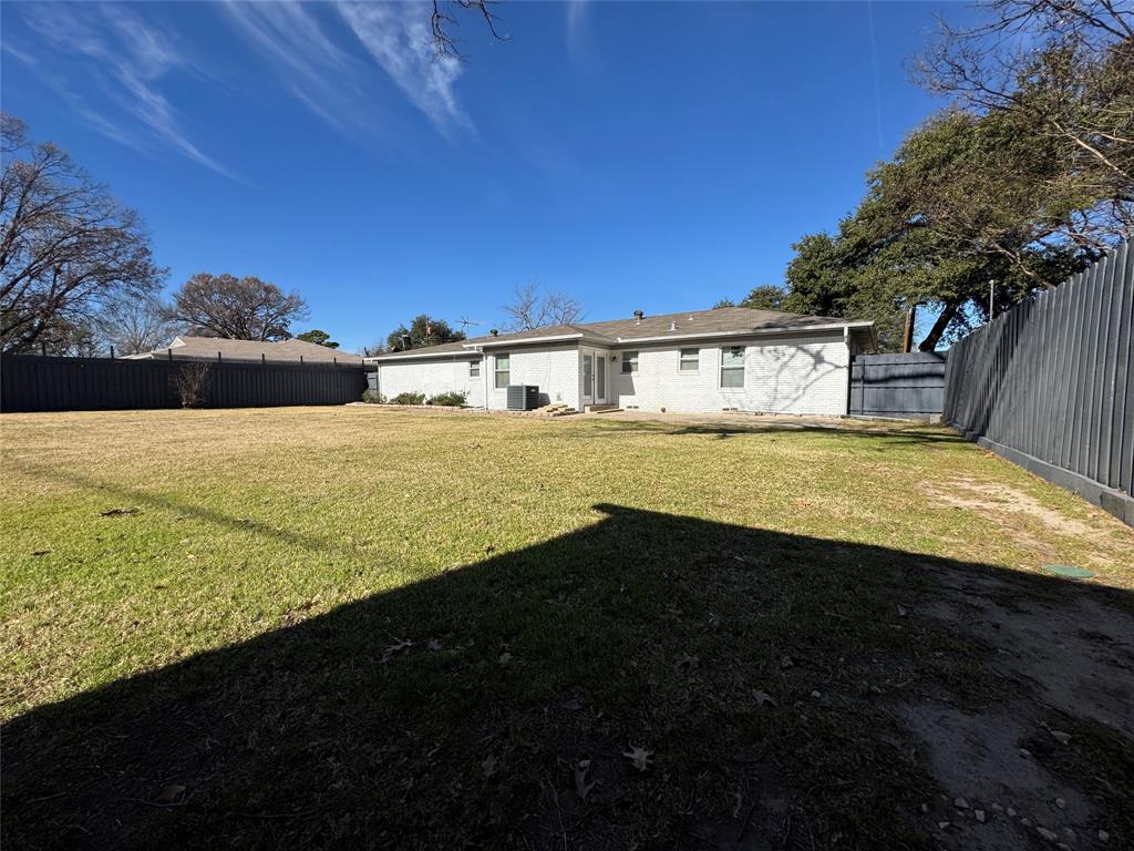 1808 Annette Drive Irving, TX 75061 - Photo 27 of 29