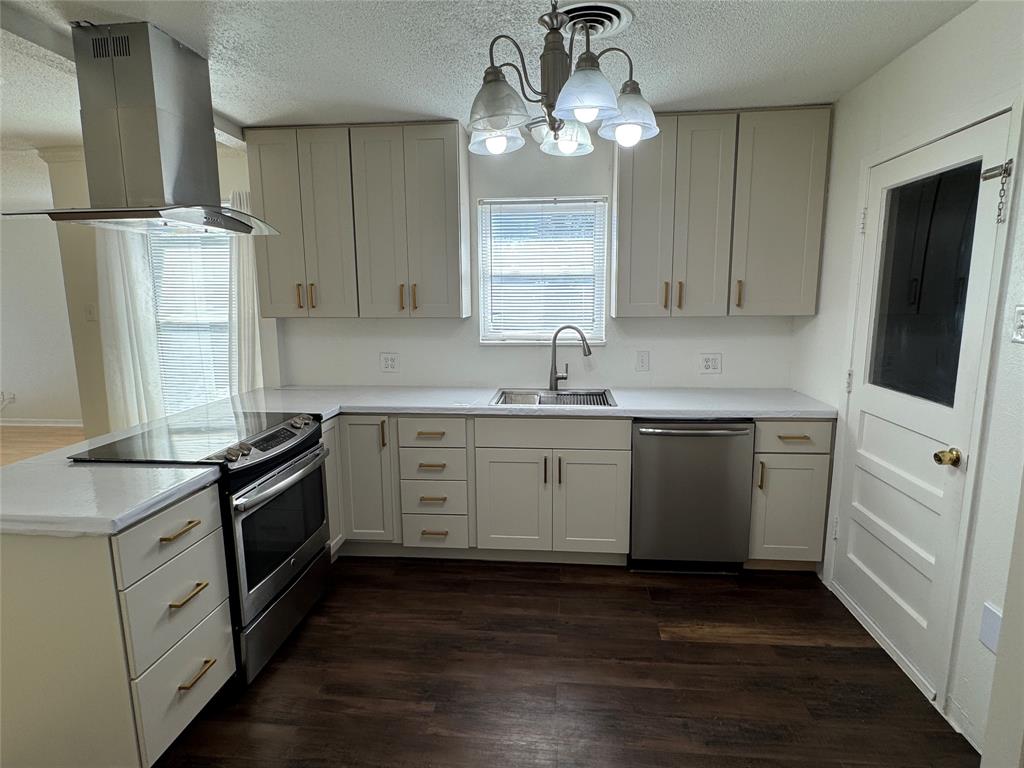 1808 Annette Drive Irving, TX 75061 - Photo 7 of 29