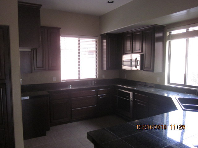9551 East Redfield Road, Unit 1064 Scottsdale, AZ 85260 - Photo 3 of 7 KITCHEN