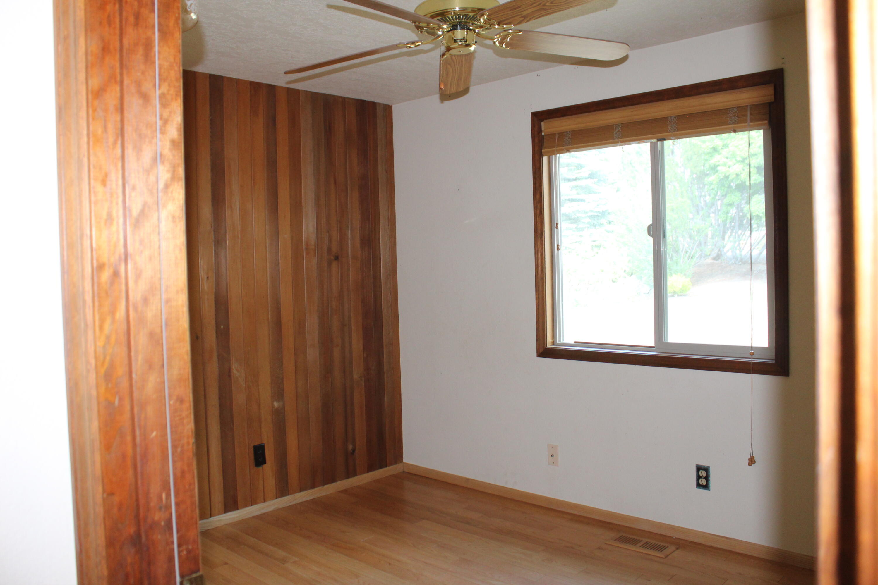61151 Ladera Road Bend, OR 97702 - Photo 10 of 16 Bedroom2 copy