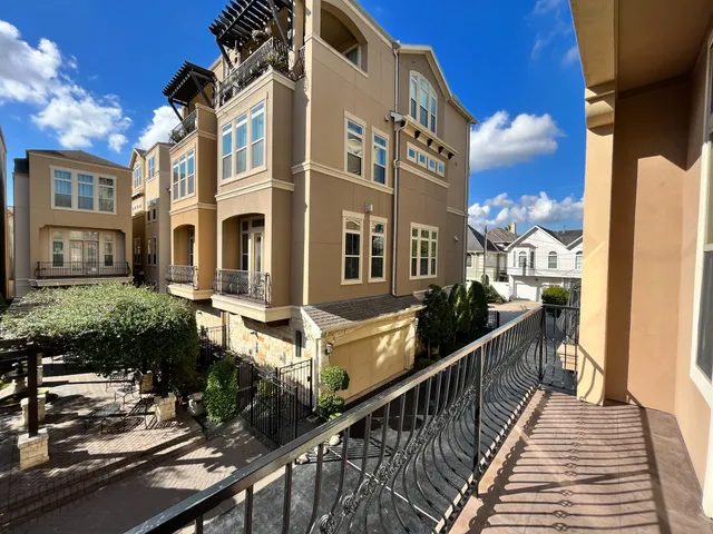 $3,500 | 5207 Gibson Street, Unit A, Houston, TX 77007