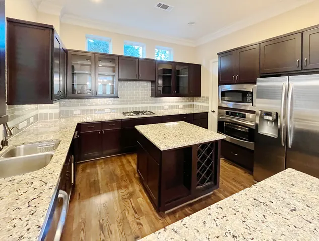 $3,500 | 5207 Gibson Street, Unit A, Houston, TX 77007