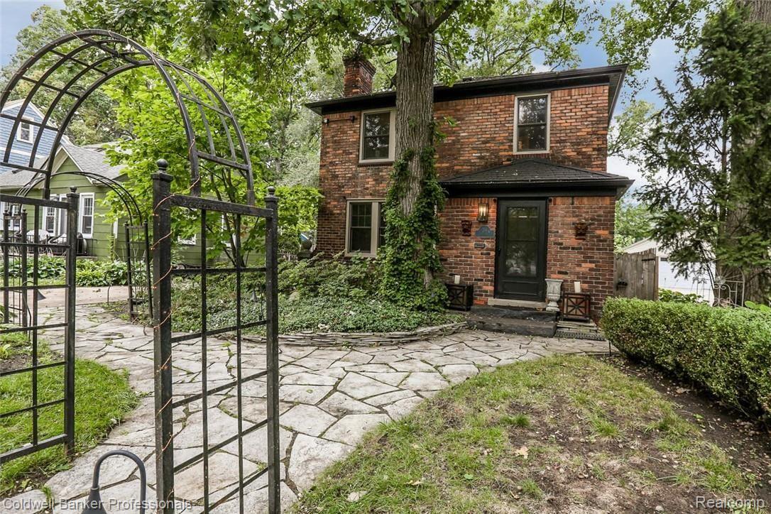 59 Devonshire Rd Pleasant-large-003-19-59 Devonshire00003-1500x1000-72dpi.jpg