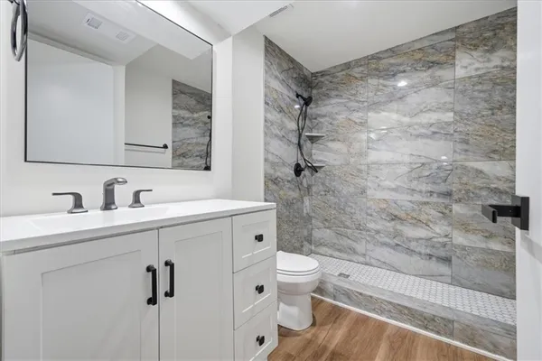 $220,000 | 5761 North Anita Avenue, Kansas City, MO 64151