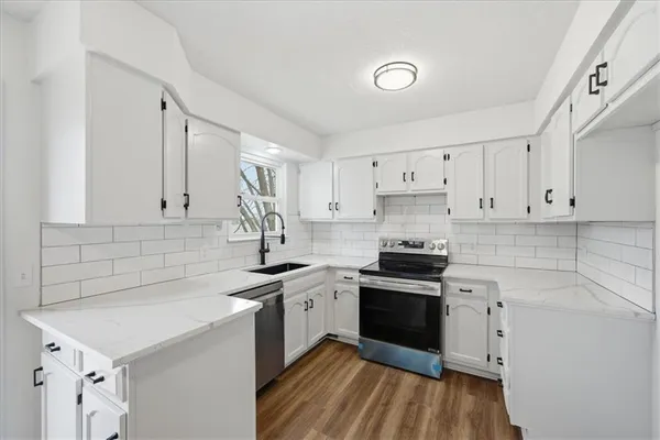 $220,000 | 5761 North Anita Avenue, Kansas City, MO 64151