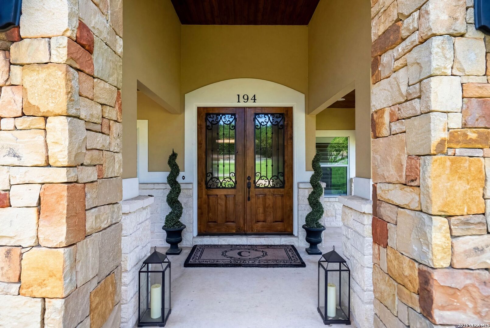 194 Mull Road Kerrville, TX 78028 - Photo 3 of 49