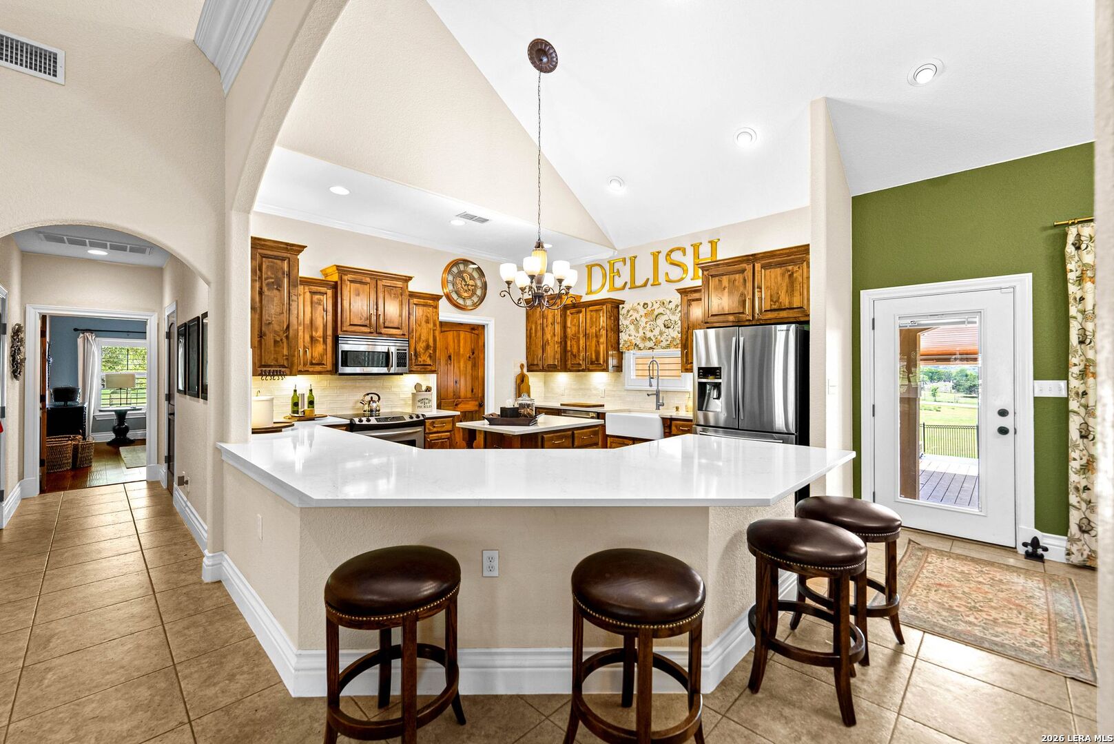 194 Mull Road Kerrville, TX 78028 - Photo 6 of 49