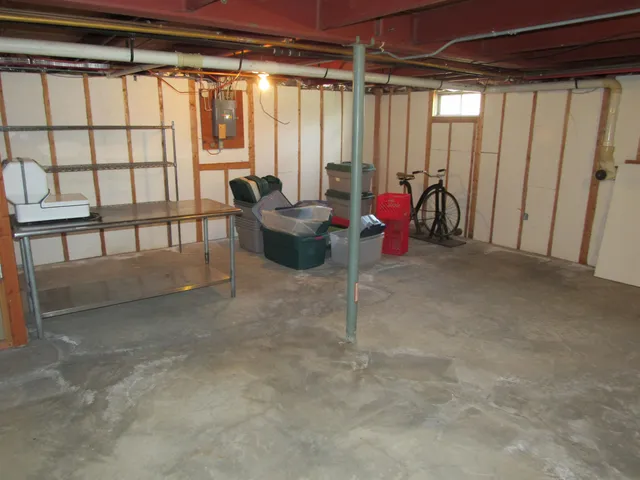 $194,900 | N1483 Shore Drive, Marinette, WI 54143