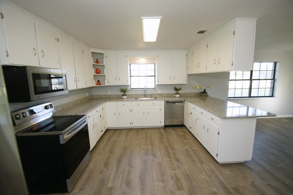 2379 Mayo Road Grand Ridge, FL 32442 - Photo 13 of 35 Gallery Image 13