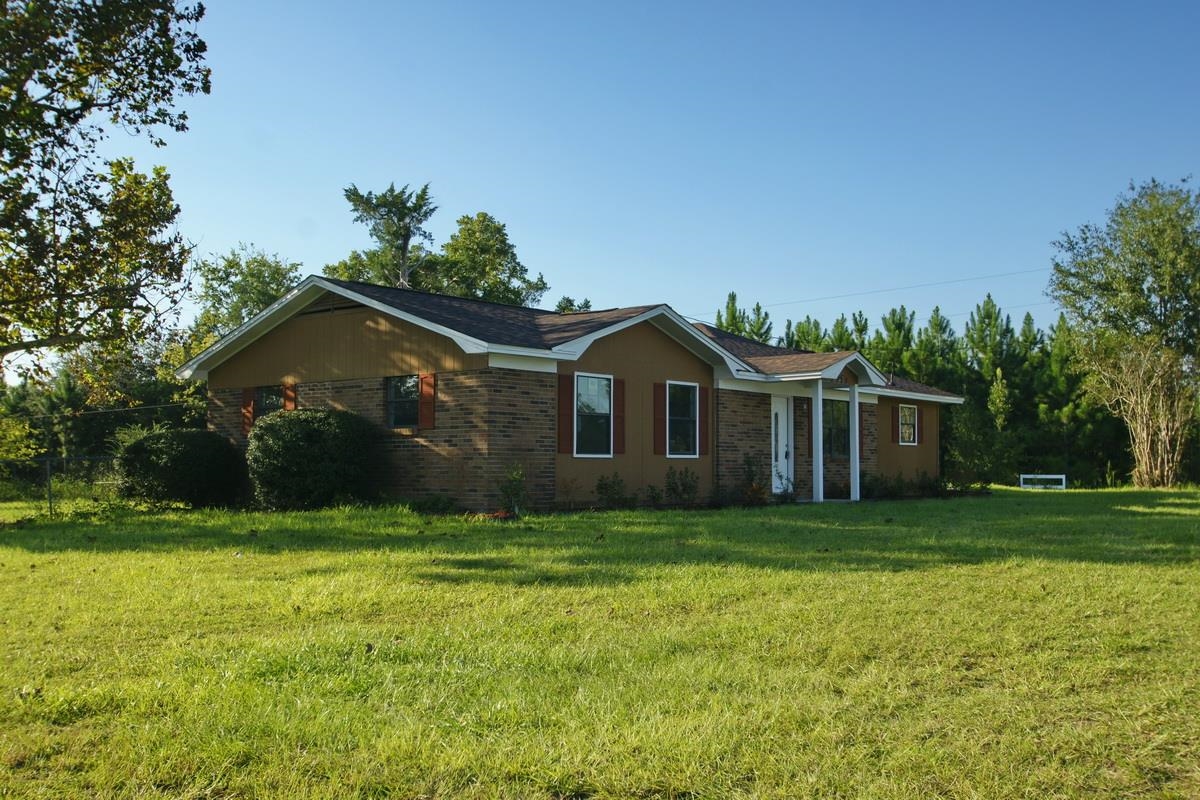 2379 Mayo Road Grand Ridge, FL 32442 - Photo 34 of 35 Gallery Image 34