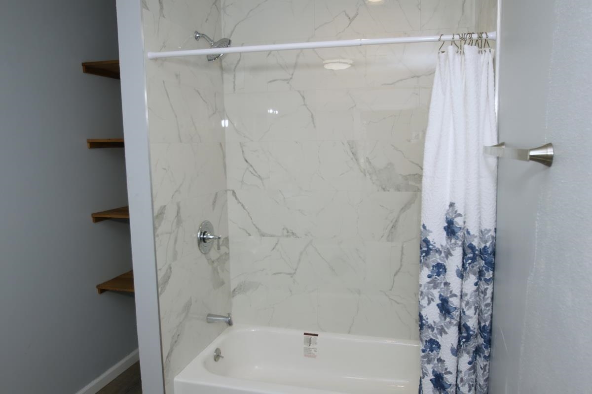 2379 Mayo Road Grand Ridge, FL 32442 - Photo 7 of 35 Gallery Image 7