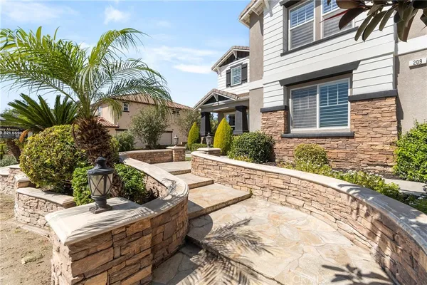$1,790,000 | 209 Oldenburg Lane, Norco, CA 92860
