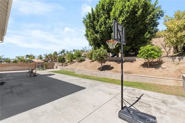 $1,790,000 | 209 Oldenburg Lane, Norco, CA 92860