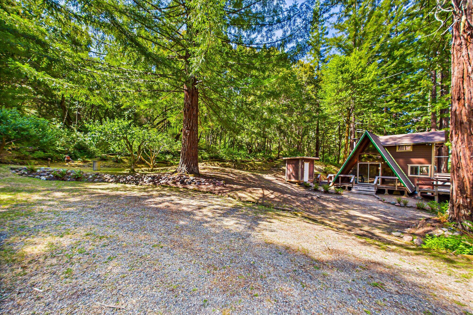 676 Spring Canyon Lane Phillipsville, CA 95559 - Photo 35 of 36