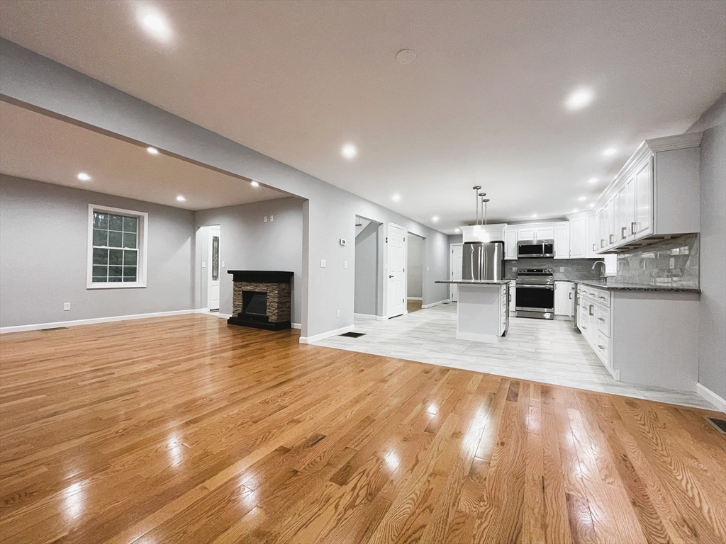 44 New Boston Road Dudley, MA 01571 - Photo 10 of 40