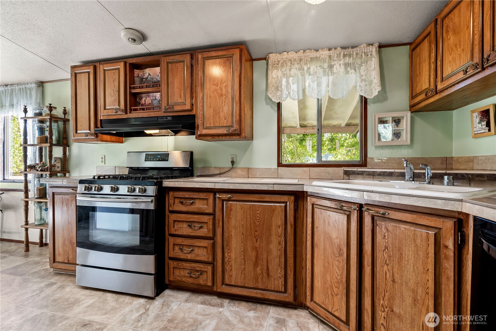 6588 Siper Road Everson, WA 98247 - Photo 4 of 40 Gallery Image 4