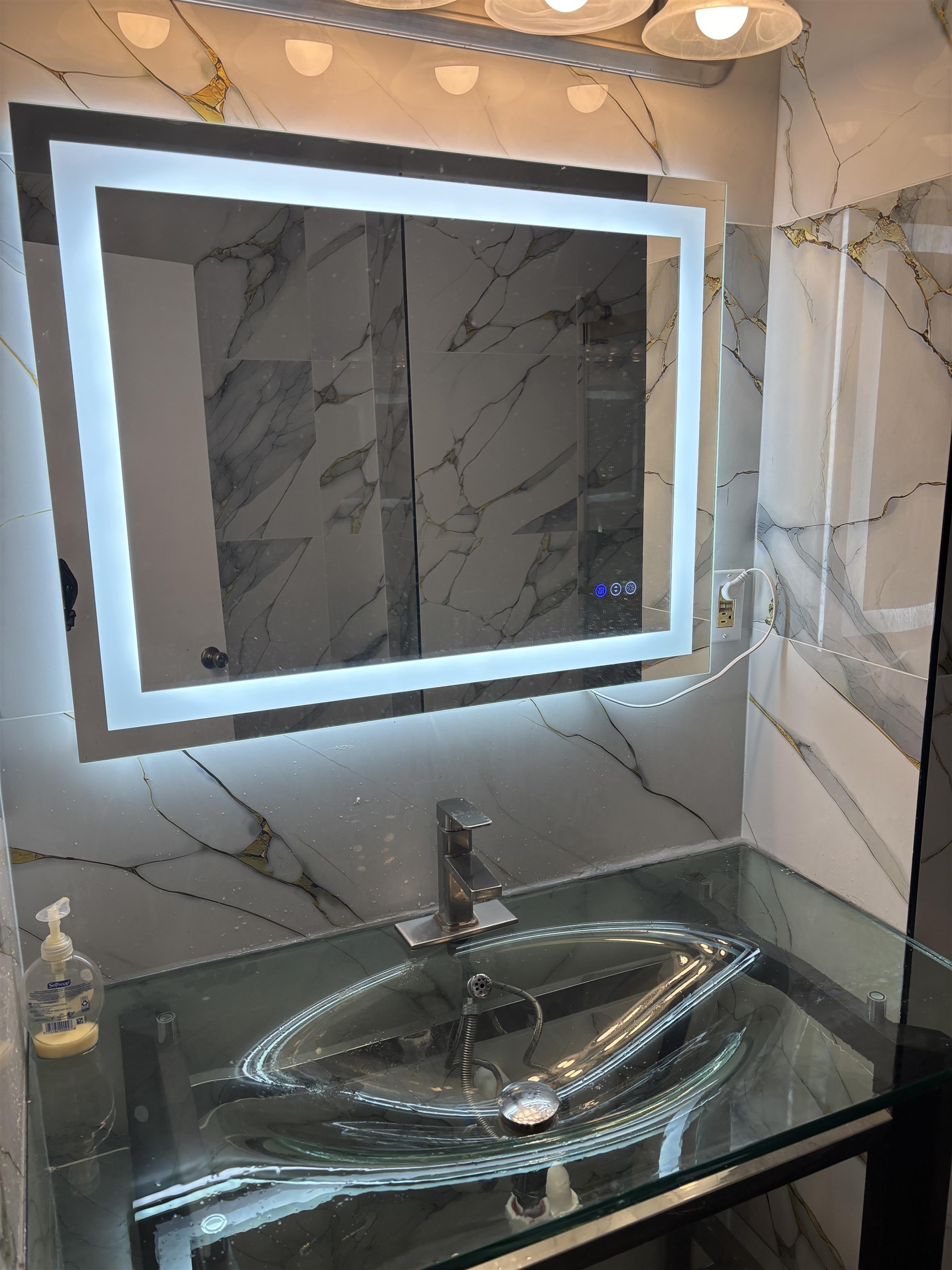 109 Centre Avenue, Unit FIRST Secaucus, NJ 07094 - Photo 16 of 19 a close view of sink